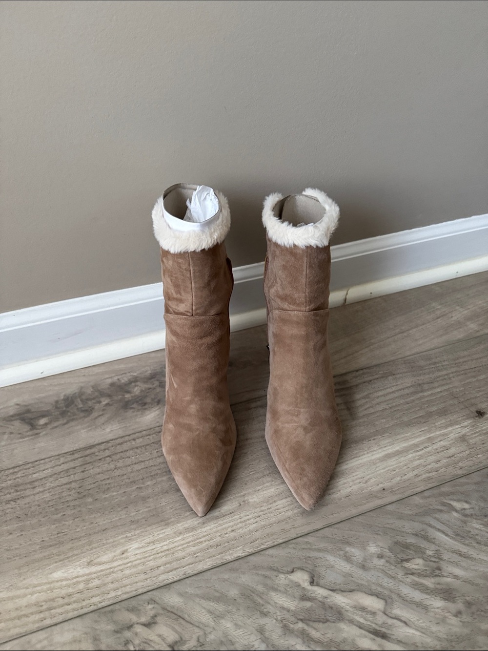 Nine West Tan Suede Pointed Toe Ankle Boots with Cream Faux Fur Trim